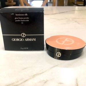 Giorgio Armani Luminous Silk Glow Fusion Powder 5.5